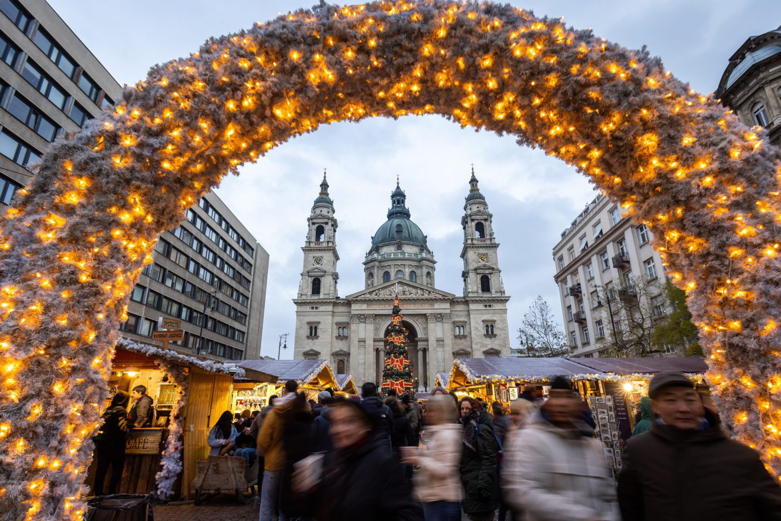 Negyedszerre is az Advent Bazilika Európa legszebb karácsonyi vására