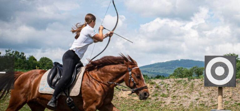 Csiszér Ivett lovasíjász világbajnok / Magyar Krónika Magazin