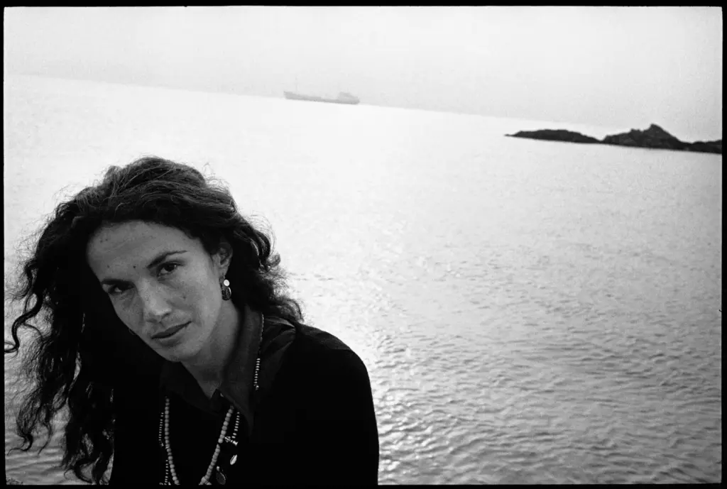 Mary Ellen a vízparton, Belfast közelében, Észak-Írországban, 1972.
Jack Garofalo / A The Mary Ellen Mark Alapítvány jóvoltából
