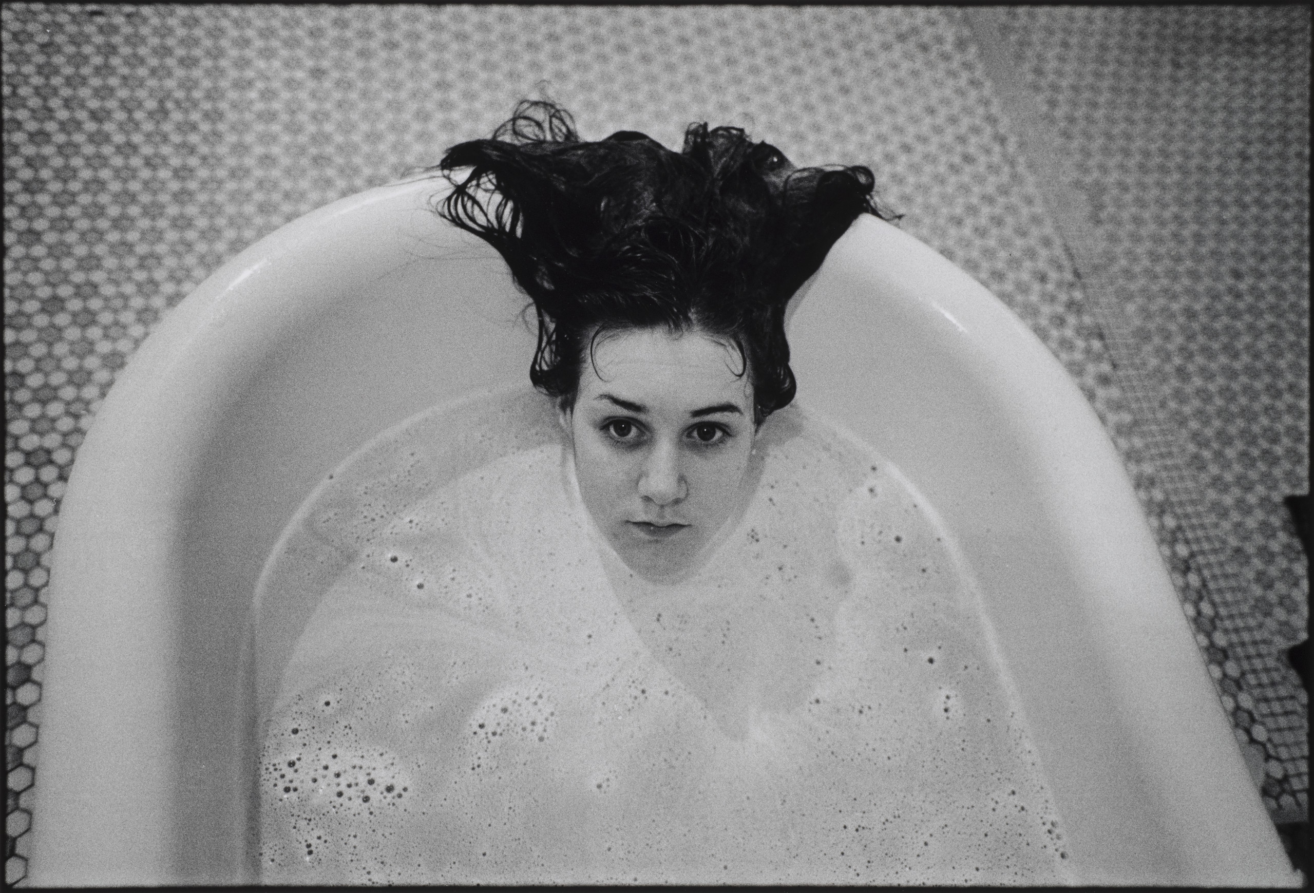 Laurie a fürdőkádban, 81-es kórterem, Oregoni Állami Kórház, Salem, Oregon, USA, 1976 (Fotó: © Mary Ellen Mark)