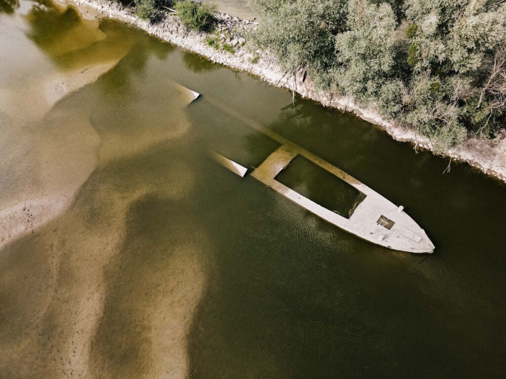 Digács, hajóroncsok, fotó: Földházi Árpád, Magyar Krónika Magazin, Duna